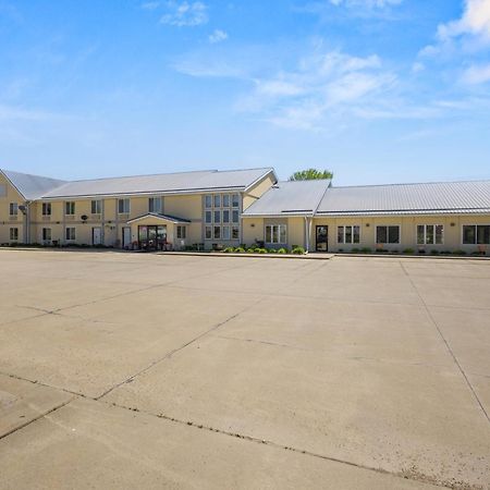 De Smet Super Deluxe Inn & Suites Exterior photo
