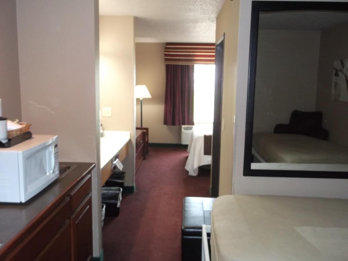 De Smet Super Deluxe Inn & Suites Exterior photo